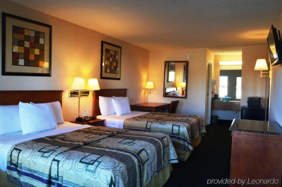 Rodeway & Hotel